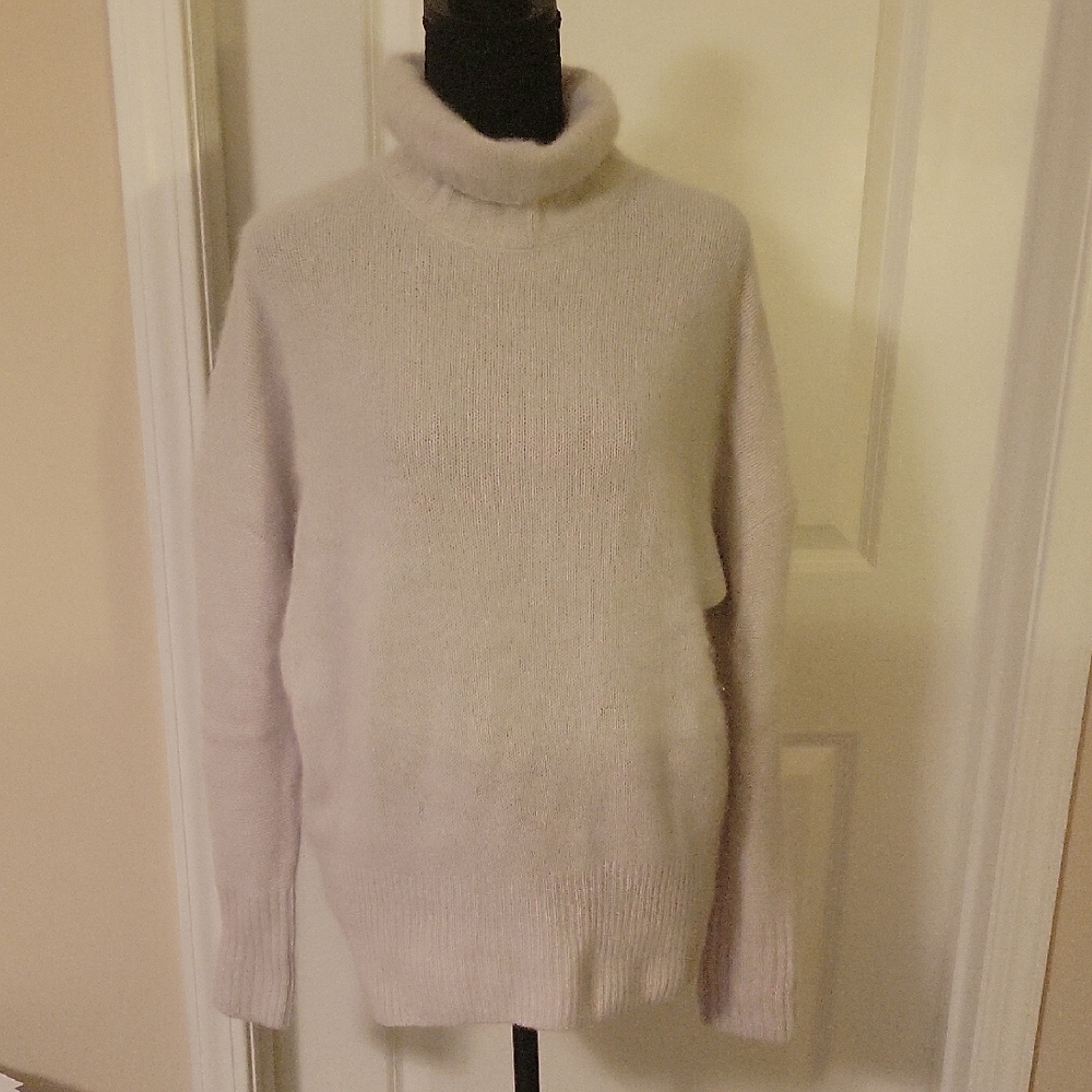 Elegant Cream Turtleneck Sweater